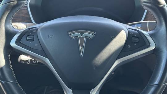 2018 Tesla Model X 5YJXCBE46JF086933