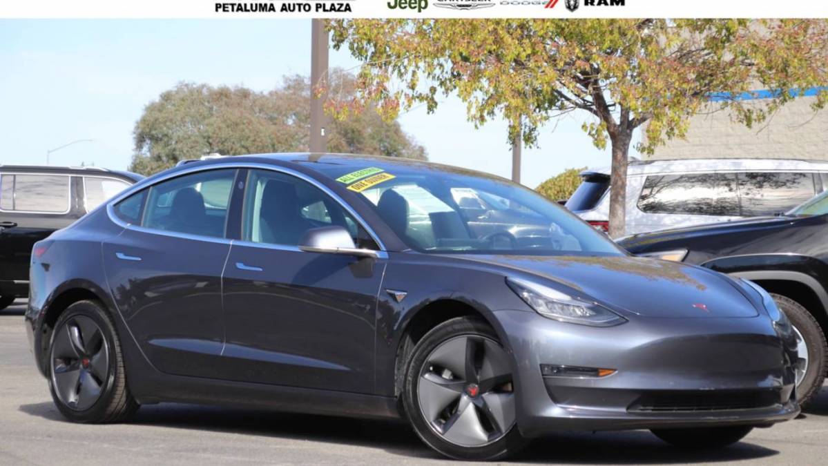2019 Tesla Model 3 5YJ3E1EB4KF386036