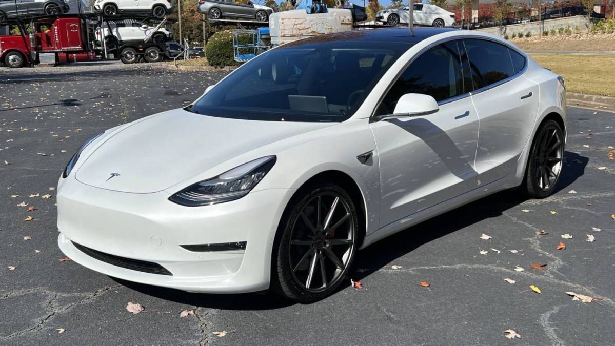 2018 Tesla Model 3 5YJ3E1EB5JF151496
