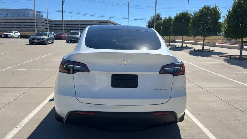 2021 Tesla Model Y 5YJYGDEE5MF096919