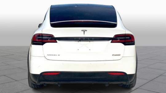 2018 Tesla Model X 5YJXCBE47JF109233
