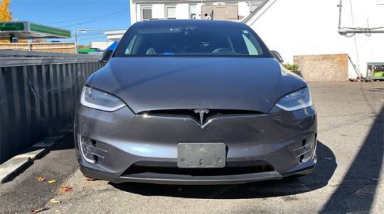 2017 Tesla Model X 5YJXCDE22HF053609