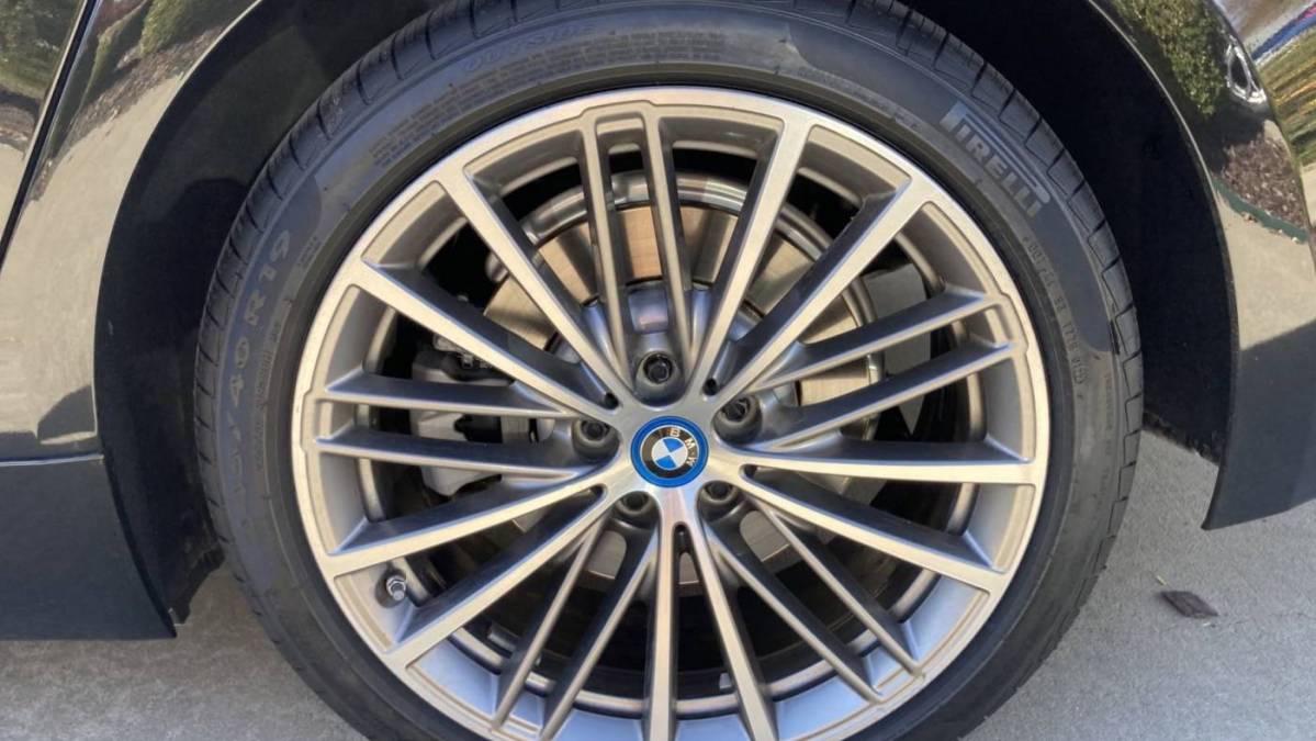 2019 BMW 5 Series WBAJB1C51KB377050