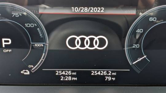 2019 Audi e-tron WA1VAAGE8KB022243