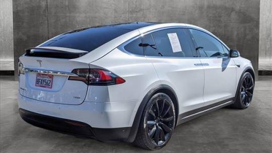 2018 Tesla Model X 5YJXCAE20JF106473