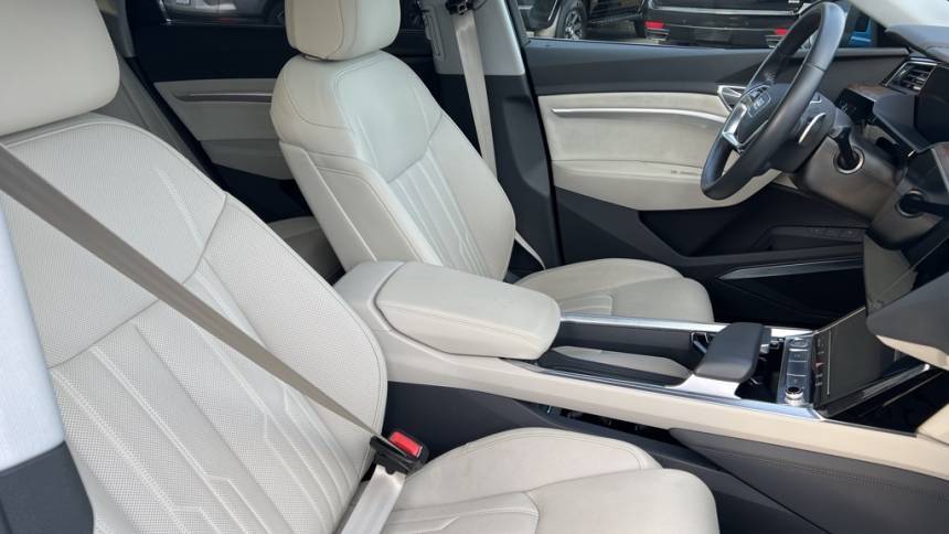 2019 Audi e-tron WA1VABGE5KB011688