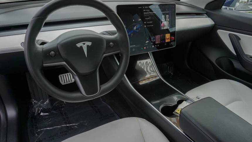 2018 Tesla Model 3 5YJ3E1EB6JF080969