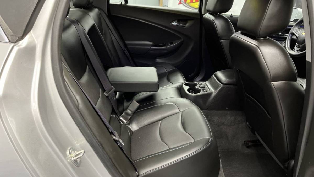 2017 Chevrolet VOLT 1G1RD6S55HU153025