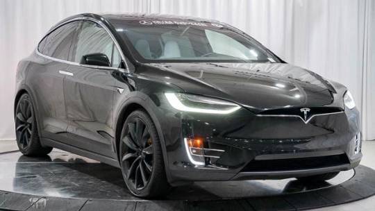 2018 Tesla Model X 5YJXCBE27JF141582