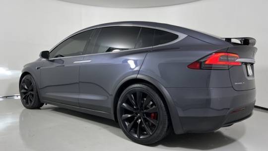 2018 Tesla Model X 5YJXCBE4XJF143408