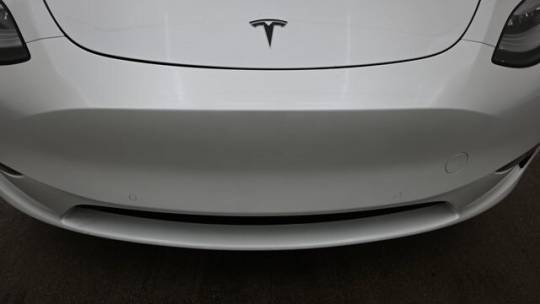2021 Tesla Model Y 5YJYGDEE2MF082802
