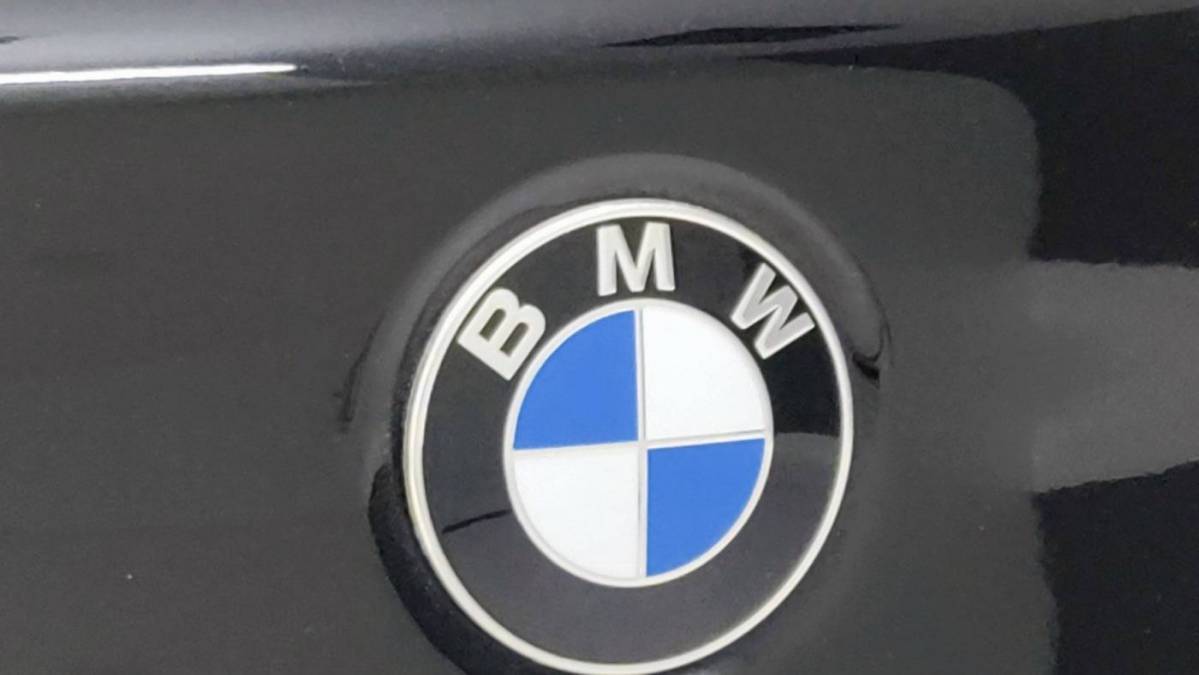 2019 BMW 5 Series WBAJA9C52KB399480