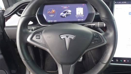 2018 Tesla Model X 5YJXCAE49JF117439