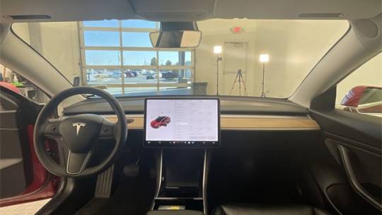 2019 Tesla Model 3 5YJ3E1EB3KF497418