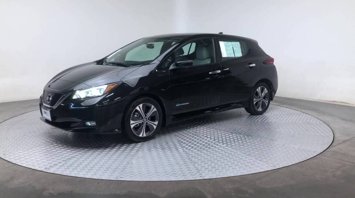 2018 Nissan LEAF 1N4AZ1CP5JC306383