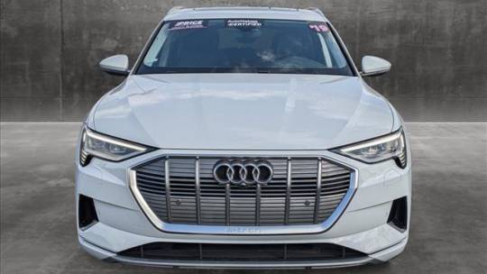 2019 Audi e-tron WA1LAAGE7KB022922