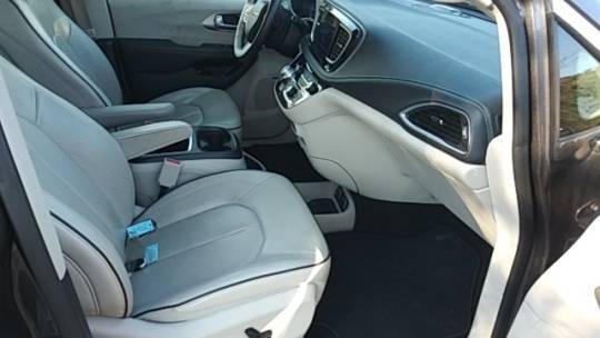 2018 Chrysler Pacifica Hybrid 2C4RC1N77JR183527