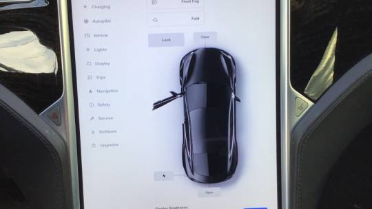 2016 Tesla Model S 5YJSA1E16GF143205
