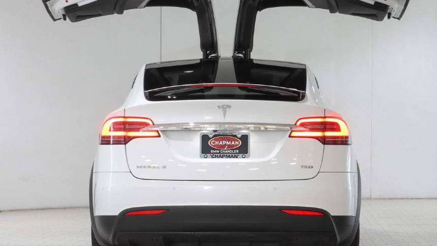 2018 Tesla Model X 5YJXCBE25JF088526