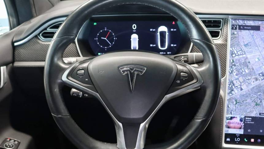2018 Tesla Model X 5YJXCBE25JF088526