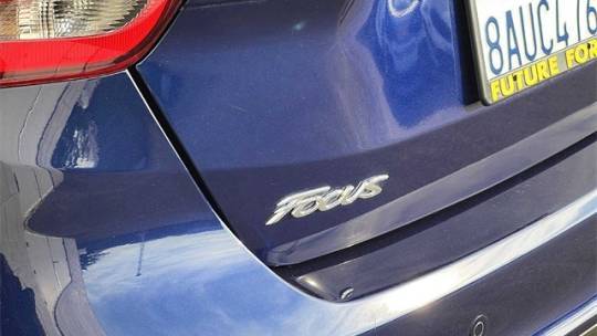 2017 Ford Focus 1FADP3R48HL325452