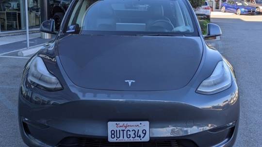 2021 Tesla Model Y 5YJYGDEE9MF117058