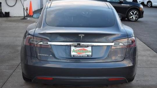 2016 Tesla Model S 5YJSA1E20GF133861