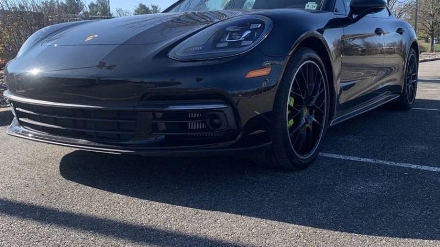 2019 Porsche Panamera WP0AE2A73KL123659