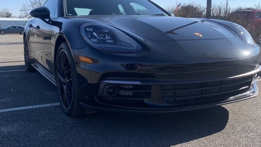 2019 Porsche Panamera WP0AE2A73KL123659