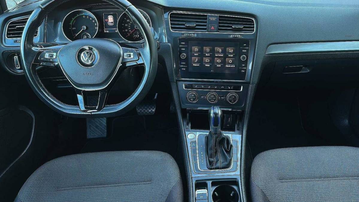 2019 Volkswagen e-Golf WVWKR7AU6KW909482
