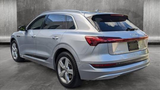 2019 Audi e-tron WA1LAAGE9KB022985