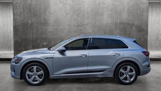 2019 Audi e-tron WA1LAAGE9KB022985