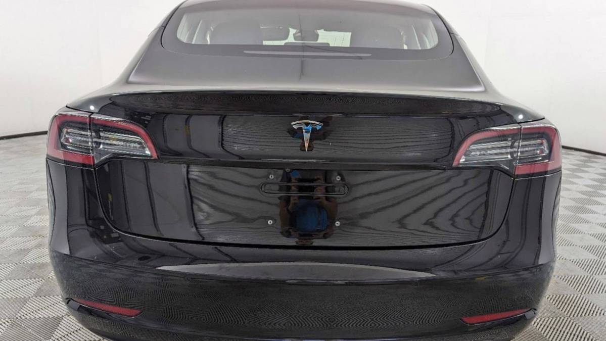 2018 Tesla Model 3 5YJ3E1EB1JF178467