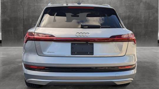 2019 Audi e-tron WA1LAAGE9KB022985
