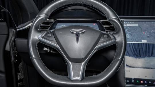 2017 Tesla Model X 5YJXCDE43HF067505