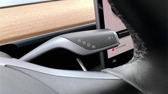 2021 Tesla Model Y 5YJYGDEE0MF076528