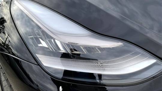 2021 Tesla Model Y 5YJYGDEE0MF076528
