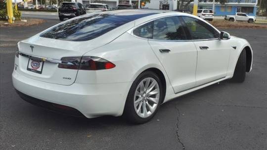 2019 Tesla Model S 5YJSA1E23KF305194