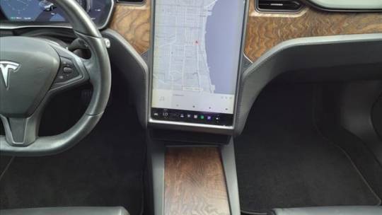 2019 Tesla Model S 5YJSA1E23KF305194