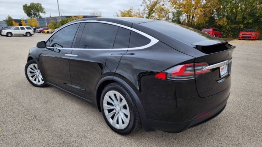 2016 Tesla Model X 5YJXCBE26GF017490