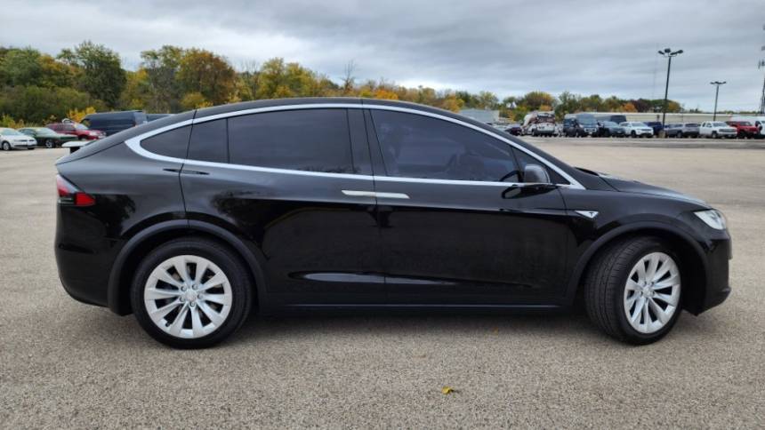 2016 Tesla Model X 5YJXCBE26GF017490
