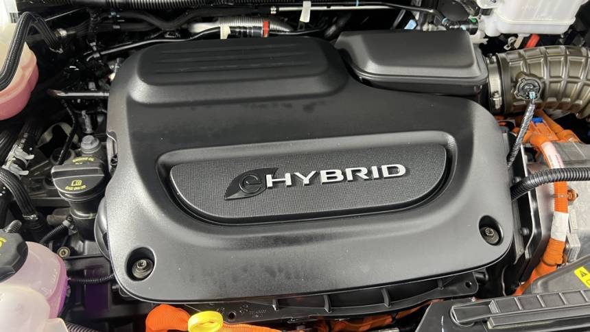 2018 Chrysler Pacifica Hybrid 2C4RC1N77JR118743
