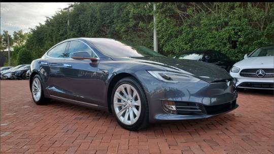 2019 Tesla Model S 5YJSA1E20KF304035