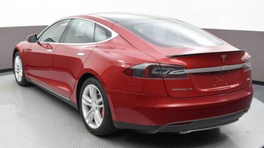2015 Tesla Model S 5YJSA1H4XFF083451