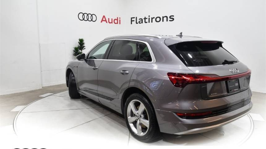 2019 Audi e-tron WA1LABGE4KB017439