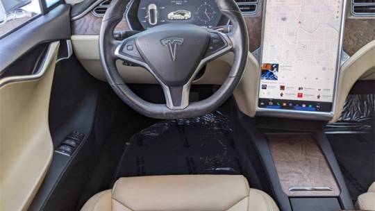 2017 Tesla Model S 5YJSA1E2XHF198637