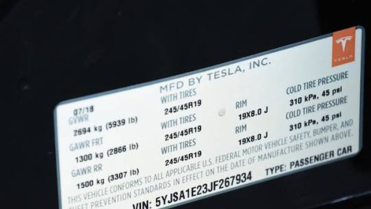 2018 Tesla Model S 5YJSA1E23JF267934