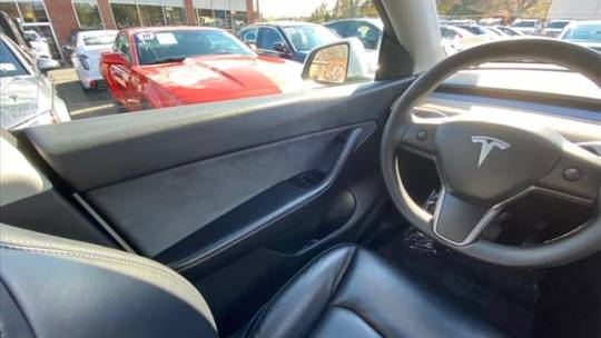 2020 Tesla Model Y 5YJYGDEE6LF033987