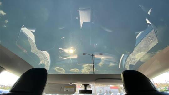 2020 Tesla Model Y 5YJYGDEE6LF033987