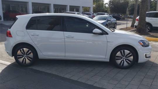 2016 Volkswagen e-Golf WVWPP7AU5GW915440